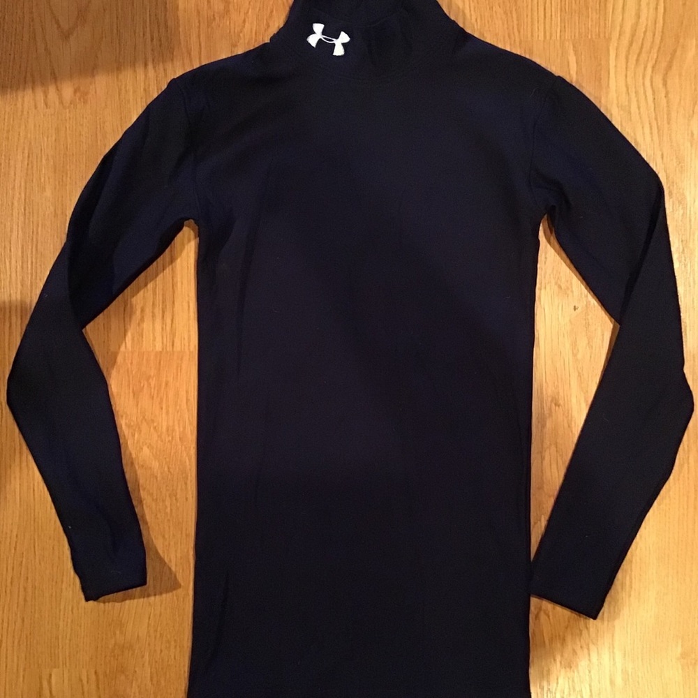 Under Armour youth small cold gear